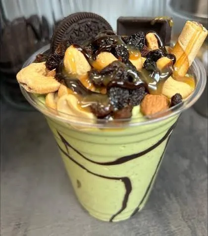 Jus avocat et fruits secs