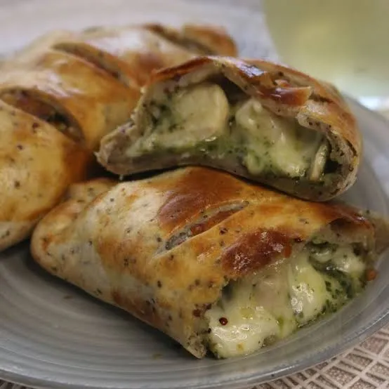 CALZONE POULET CHAMPIGNONS