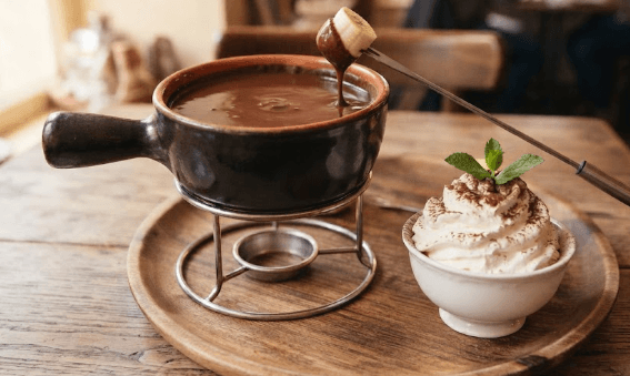 Chocolat Fondu Compana (crème Chantilly)